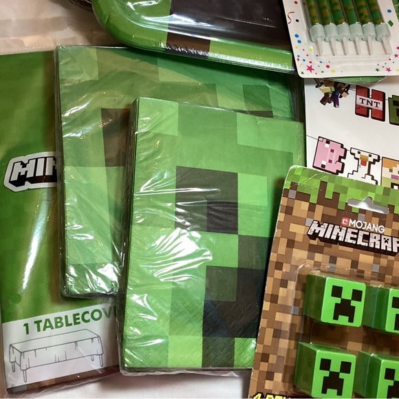 Minecraft Party Supplies Set - Picture 3 of 4